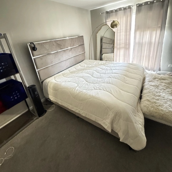 REST® Evercool® Cooling Comforter, Snow Ivory - King/CaliKing 106"x90" OPEN BOX - Picture 1 of 11